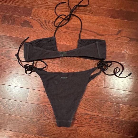 Black TRIANGL swimsuit medium bottoms small top - Picture 2 of 4